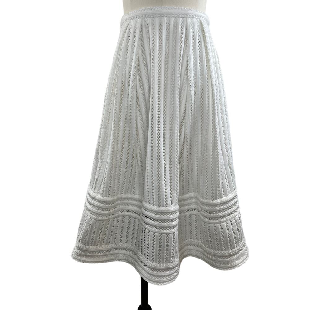 H&M White A-Line Laser Cut Knee Length Women's Skirt Size 2 NEW
